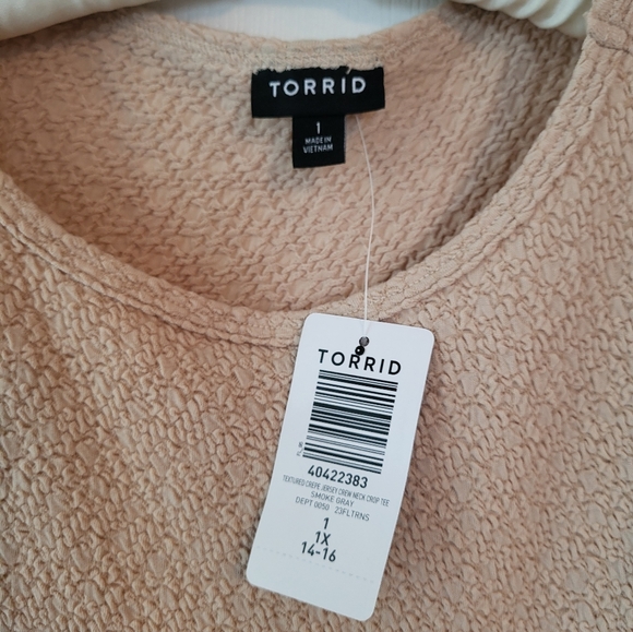 Torrid top,  size X, NWT - Picture 2 of 4